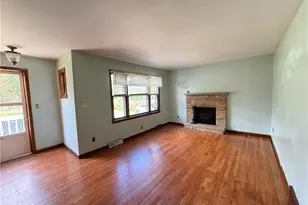 442 N Hambden St, Chardon, OH 44024 - Photo 9