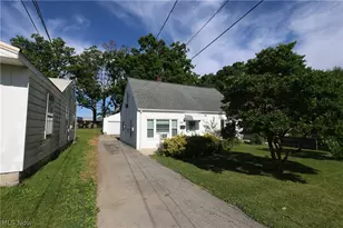 434 Winchester Ave, Youngstown, OH 44509 - Photo 15