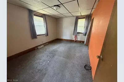 32 Cherry Road NW, Massillon, OH 44646 - Photo 5