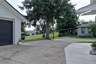 917 W Main St, Sugarcreek, OH 44681 - Photo 47