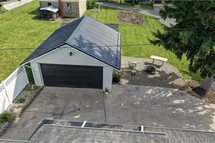 917 W Main St, Sugarcreek, OH 44681 - Photo 15