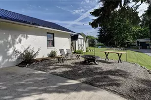 917 W Main St, Sugarcreek, OH 44681 - Photo 9