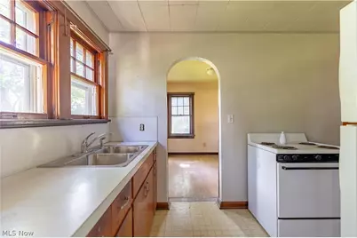 809 Easton Street NE, Canton, OH 44721 - Photo 13