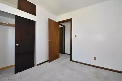 6208 Sylvia Drive, Brook Park, OH 44142 - Photo 17