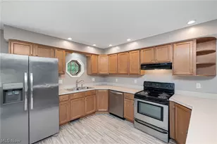 48903-48905 N Ridge Rd, Amherst, OH 44001 - Photo 9