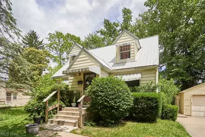 157 29th Street NW, Barberton, OH 44203 - Photo 1