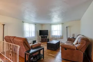 9921 Beech St NE, Louisville, OH 44641 - Photo 15