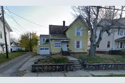916 Darmouth Avenue SW, Canton, OH 44710 - Photo 1