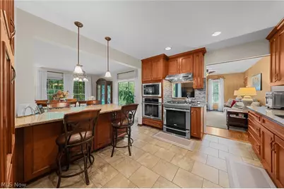 3270 Harris Road, Grandview Heights, OH 44147 - Photo 15