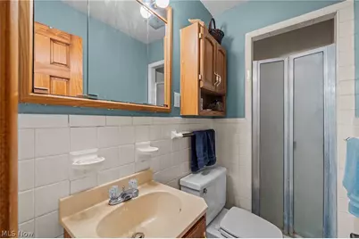 3270 Harris Road, Grandview Heights, OH 44147 - Photo 31