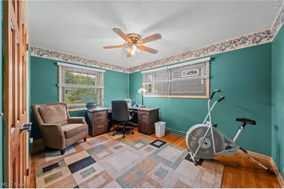 3270 Harris Road, Grandview Heights, OH 44147 - Photo 25