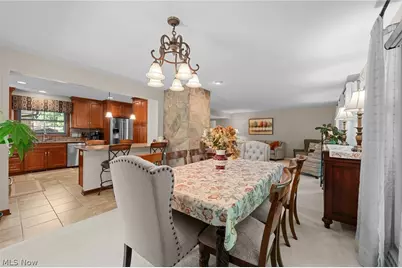 3270 Harris Road, Grandview Heights, OH 44147 - Photo 17