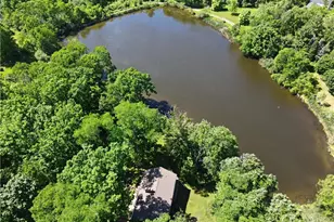 2216 N Medina Line Rd, Akron, OH 44333 - Photo 37