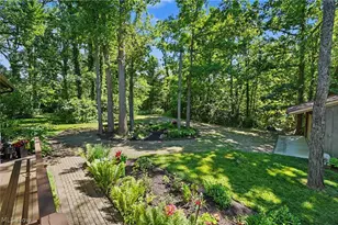 2216 N Medina Line Rd, Akron, OH 44333 - Photo 33