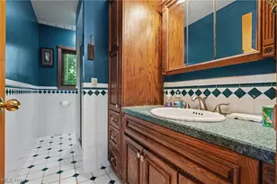 2216 N Medina Line Rd, Akron, OH 44333 - Photo 23