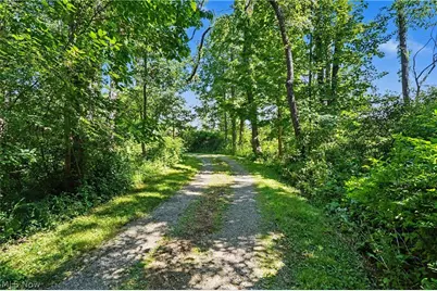 2216 N Medina Line Road, Akron, OH 44333 - Photo 41