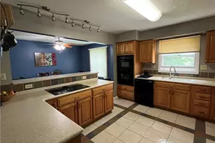 274 Dorchester Rd, Akron, OH 44313 - Photo 5