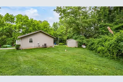 7945 Lakeview Drive, Nashport, OH 43830 - Photo 29