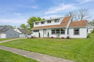 3154 Prior Dr, Cuyahoga Falls, OH 44223 - Photo 3