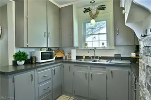 23 Massachusetts Ave, Poland, OH 44514 - Photo 17