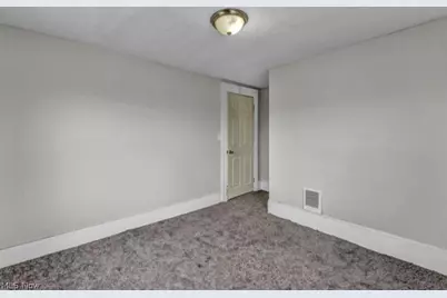 620 Hedden Avenue, Akron, OH 44311 - Photo 9