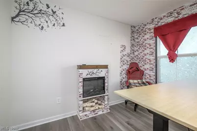 1112 Hidden Lake Boulevard, Akron, OH 44312 - Photo 9