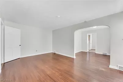 16004 Invermere Avenue, Loveland, OH 44128 - Photo 5