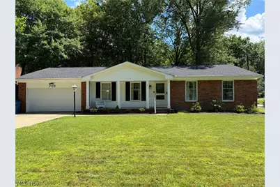 702 Beryl Drive, Kent, OH 44240 - Photo 1