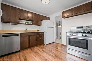 248 Washington Dr, Northfield, OH 44067 - Photo 5