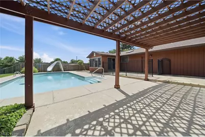 5155 Oakvale Street SW, Canton, OH 44706 - Photo 31