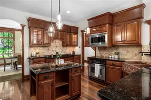 1920 Stockbridge Rd, Akron, OH 44313 - Photo 13