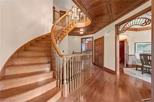 548 Appomattox Ct, LaGrange, OH 44050 - Photo 7