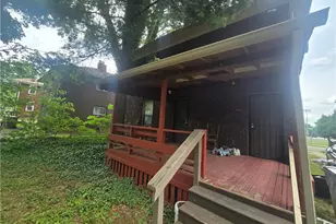 1872 Cordova Ave, Youngstown, OH 44504 - Photo 17