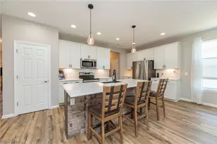 162 Kensington Wy, Elyria, OH 44035 - Photo 15