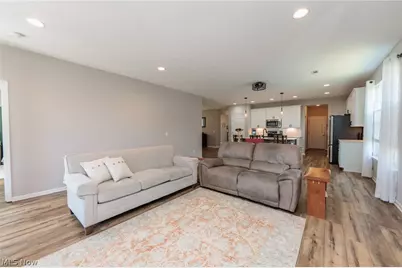 162 Kensington Way, Elyria, OH 44035 - Photo 23