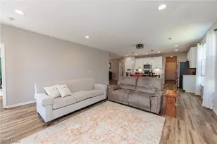 162 Kensington Wy, Elyria, OH 44035 - Photo 23