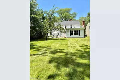 1403 Croyden Road, Lyndhurst, OH 44124 - Photo 37