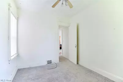 11825 Lenacrave Avenue, Loveland, OH 44105 - Photo 15