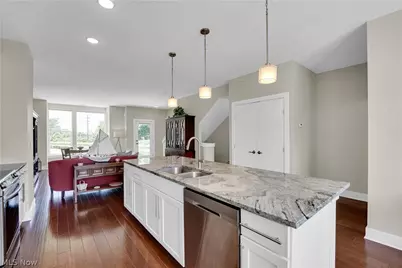 1208 W 73rd Place, Loveland, OH 44102 - Photo 9