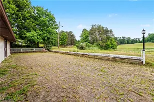 10036 Wilson Mills Rd, Chardon, OH 44024 - Photo 15