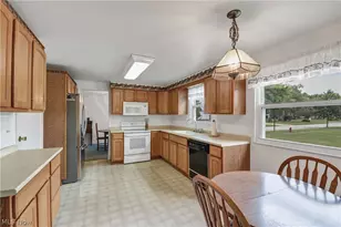 1656 Belfair Dr, Twinsburg, OH 44087 - Photo 9