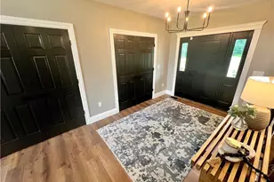 41 W Nimisila Rd, New Franklin, OH 44319 - Photo 13