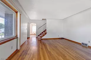3203 Oakdale Ave, Lorain, OH 44055 - Photo 9