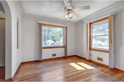 3203 Oakdale Avenue, Lorain, OH 44055 - Photo 11