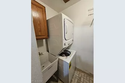 8605 Scenicview Drive #203, Grandview Heights, OH 44147 - Photo 23