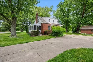1808 W Comet Rd, New Franklin, OH 44614 - Photo 1