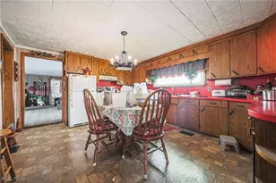 8936 Massillon Rd, Dundee, OH 44627 - Photo 9