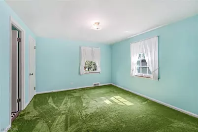 19909 Malvern Road, Huber Heights, OH 44122 - Photo 33
