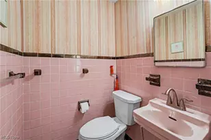 19909 Malvern Rd, Huber Heights, OH 44122 - Photo 21