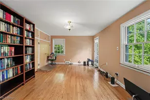 19909 Malvern Rd, Huber Heights, OH 44122 - Photo 25